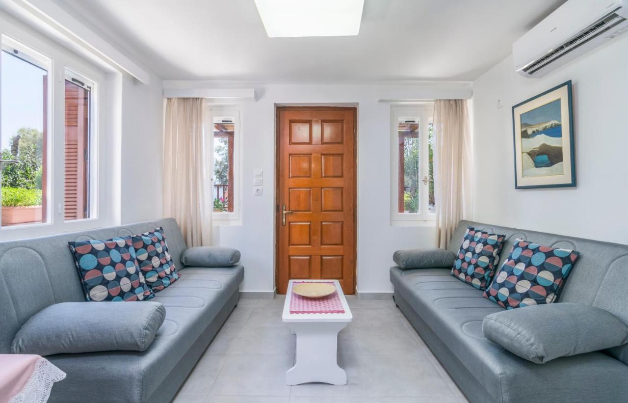 Kourita Garden Apartment With Sea View Near To The Port Of Milos 阿达玛斯 外观 照片