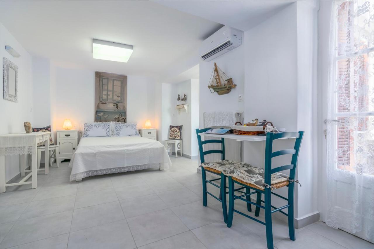 Kourita Garden Apartment With Sea View Near To The Port Of Milos 阿达玛斯 外观 照片
